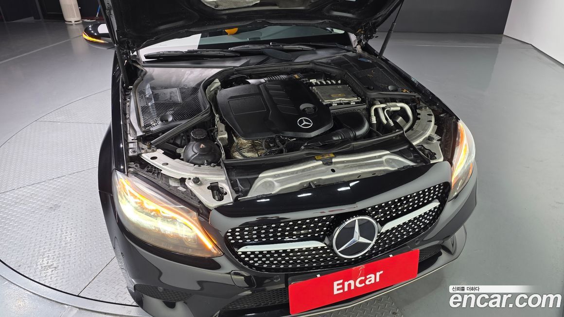 Mercedes-Benz C-Class 2019