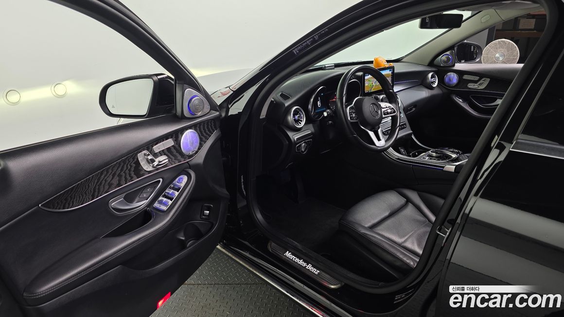 Mercedes-Benz C-Class 2019