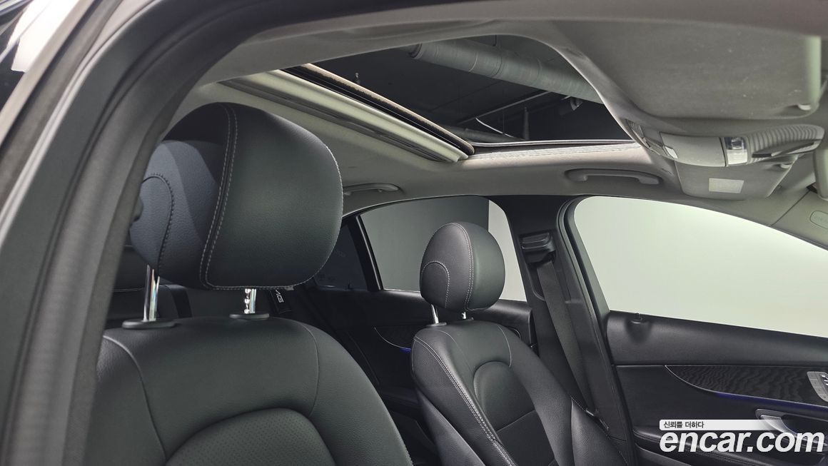 Mercedes-Benz C-Class 2019