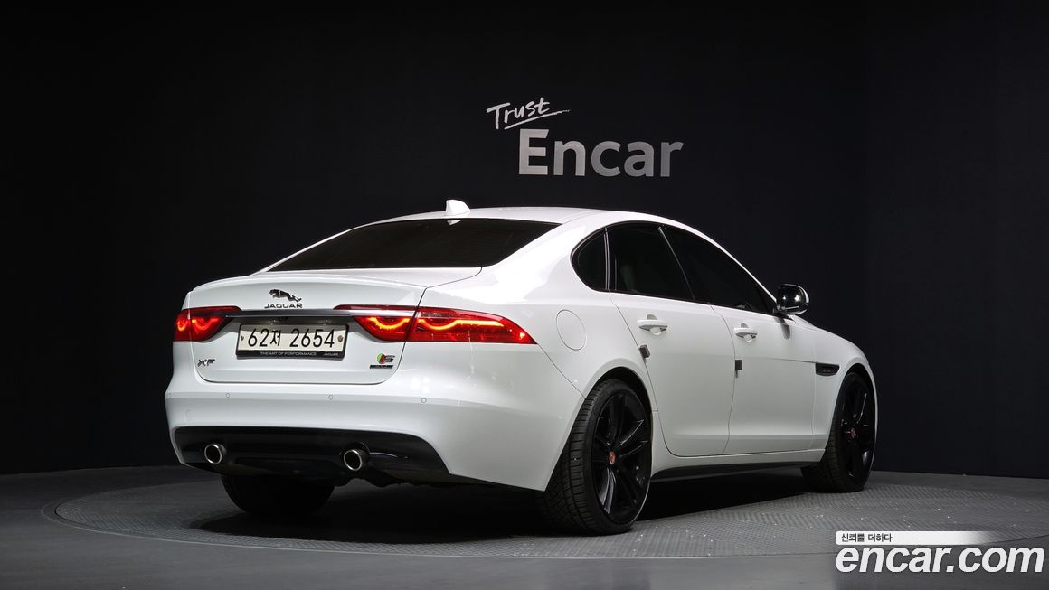 Jaguar XF 2017