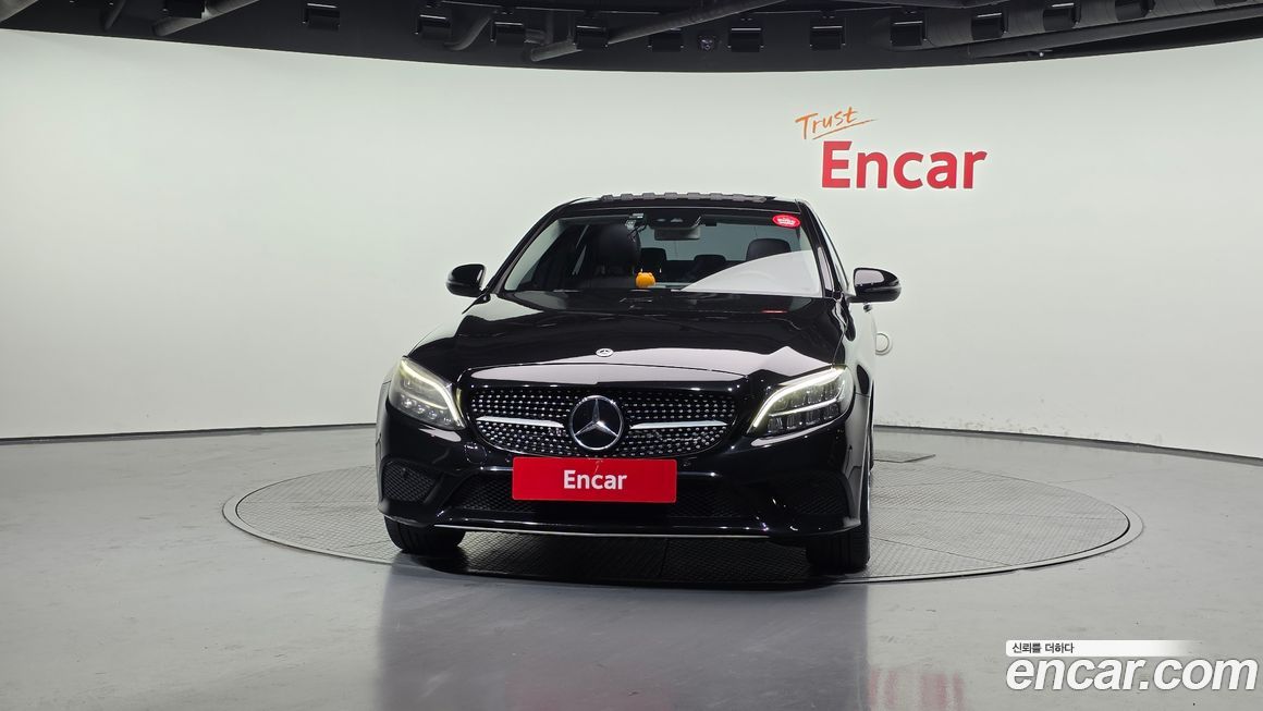 Mercedes-Benz C-Class 2019