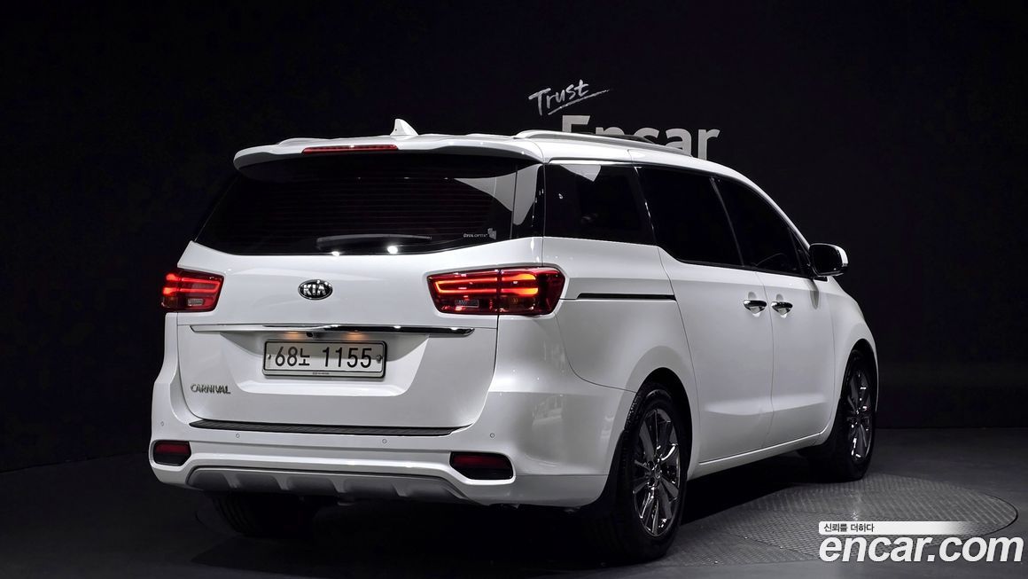 Kia Canival 2019