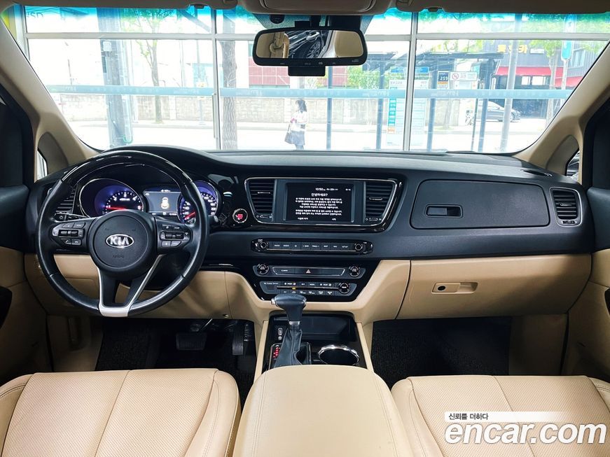Kia Canival 2019