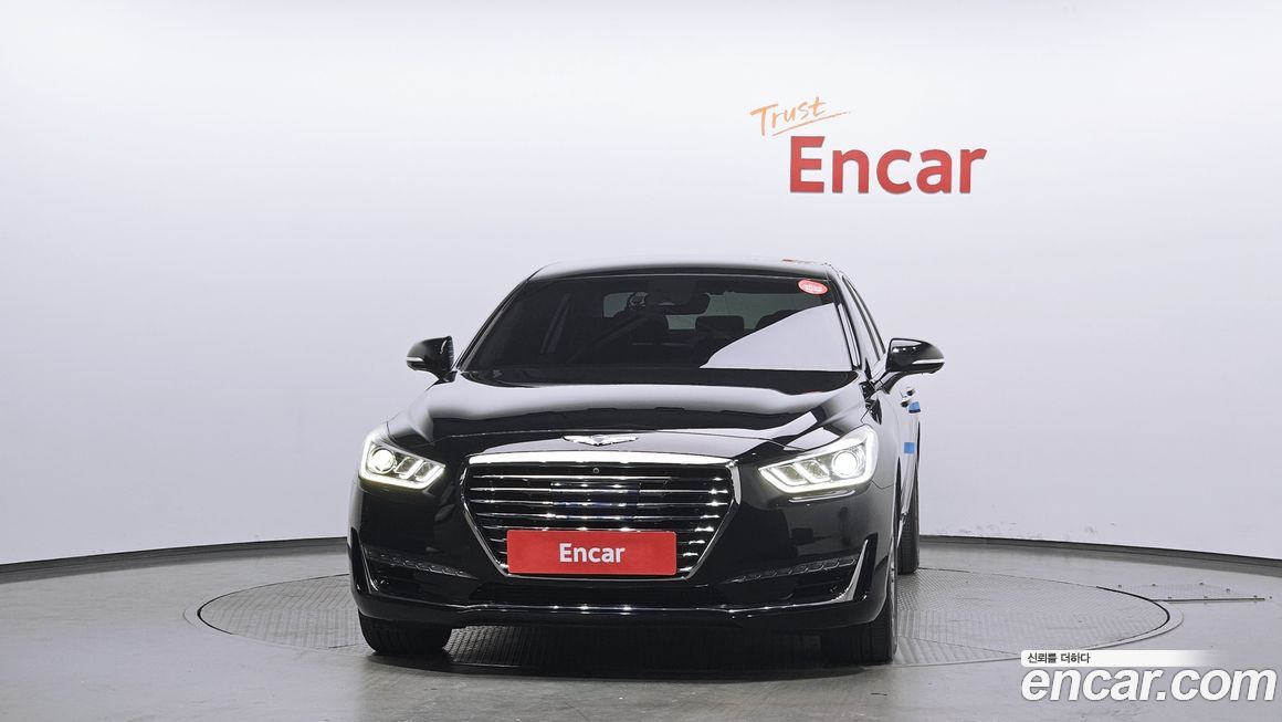 Genesis EQ900 2017