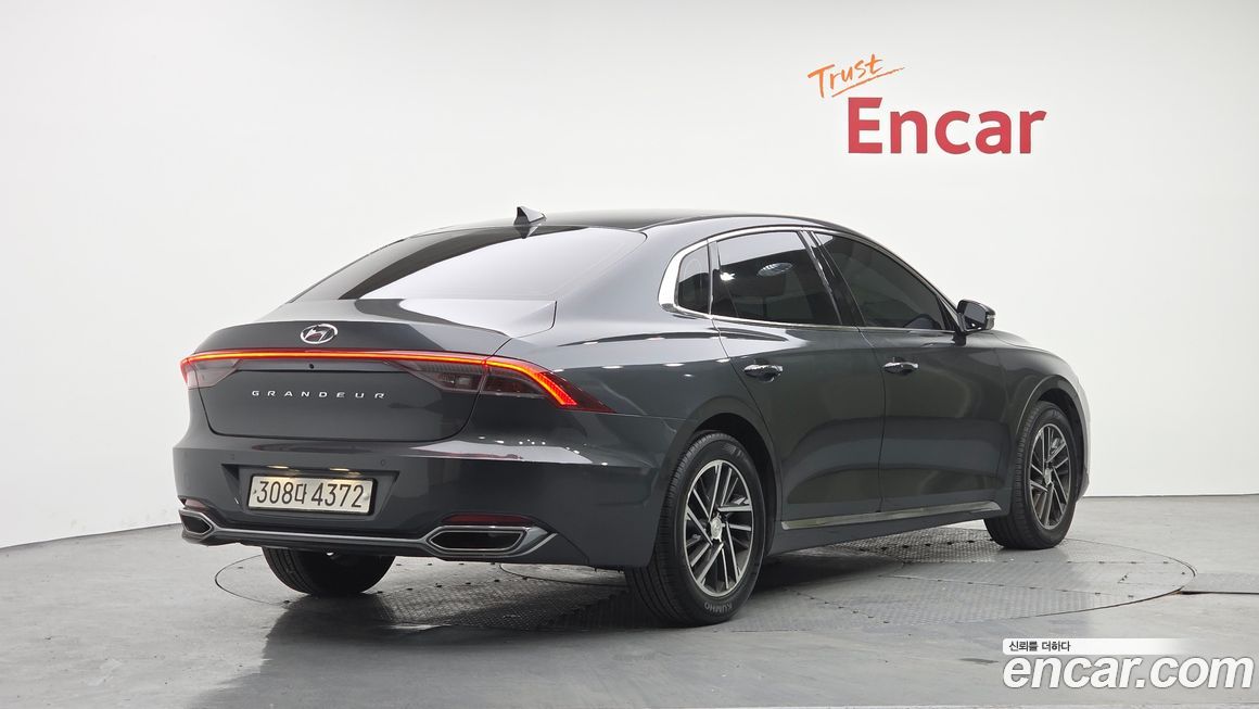 Hyundai Grandeur 2022