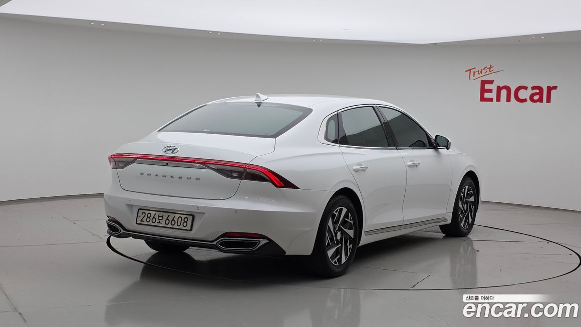 Hyundai Grandeur 2022