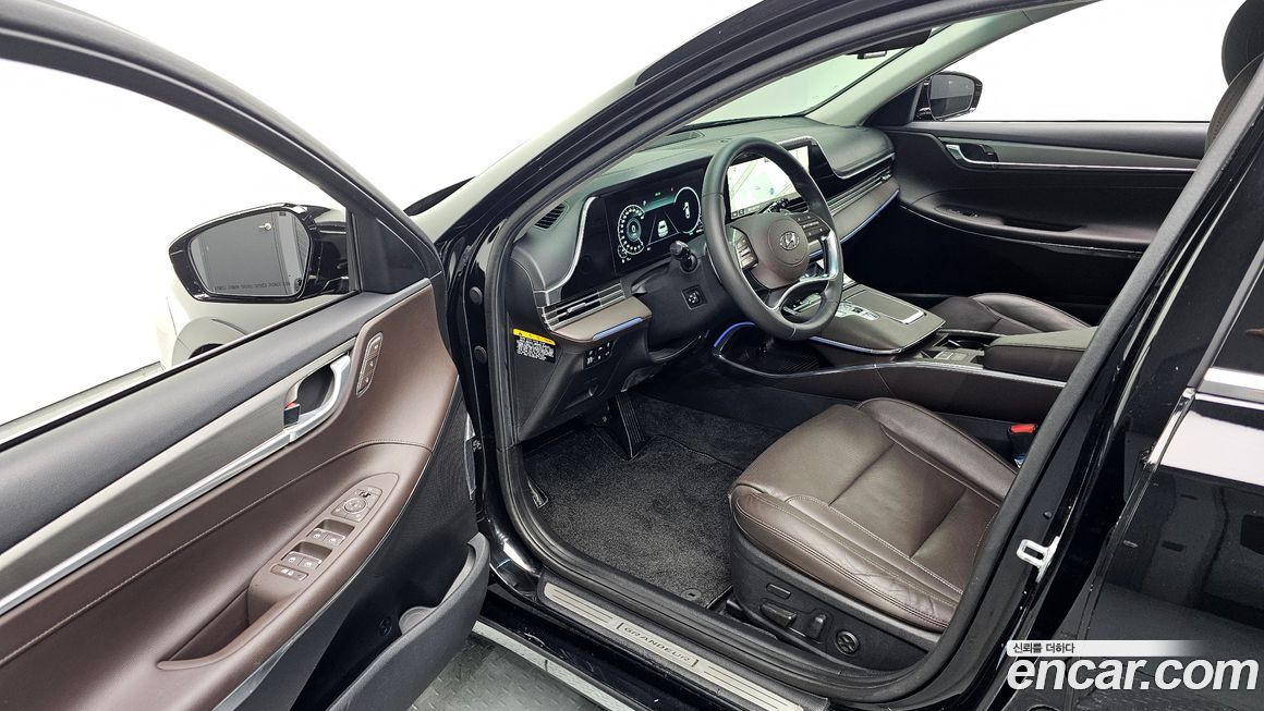 Hyundai Grandeur 2020