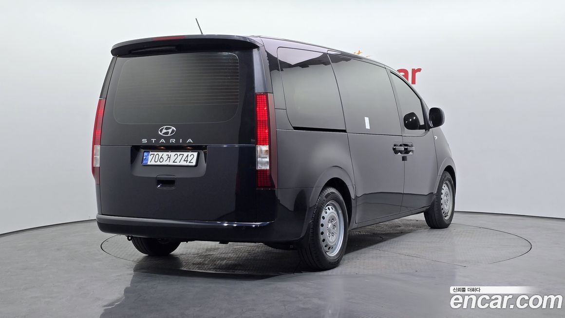 Hyundai Staria 2023