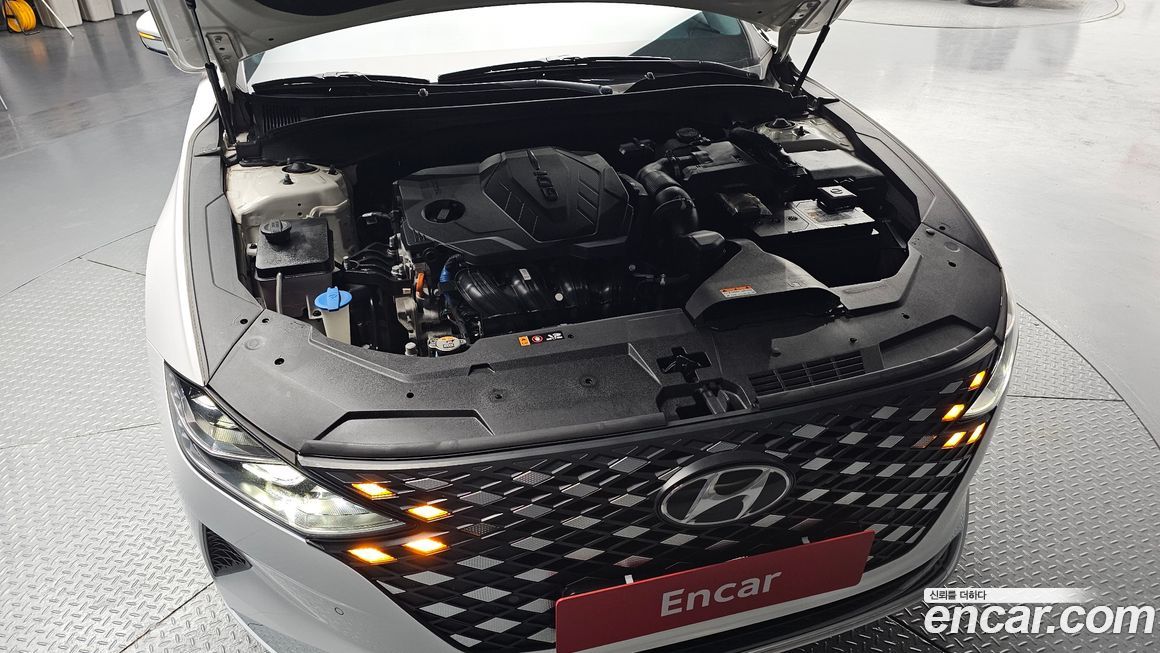 Hyundai Grandeur 2022