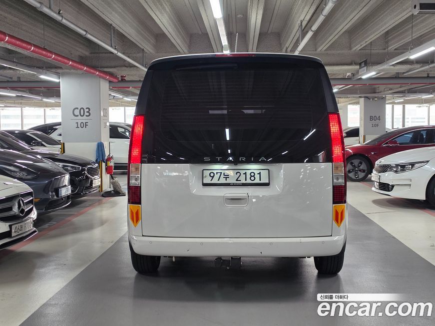 Hyundai Staria 2022
