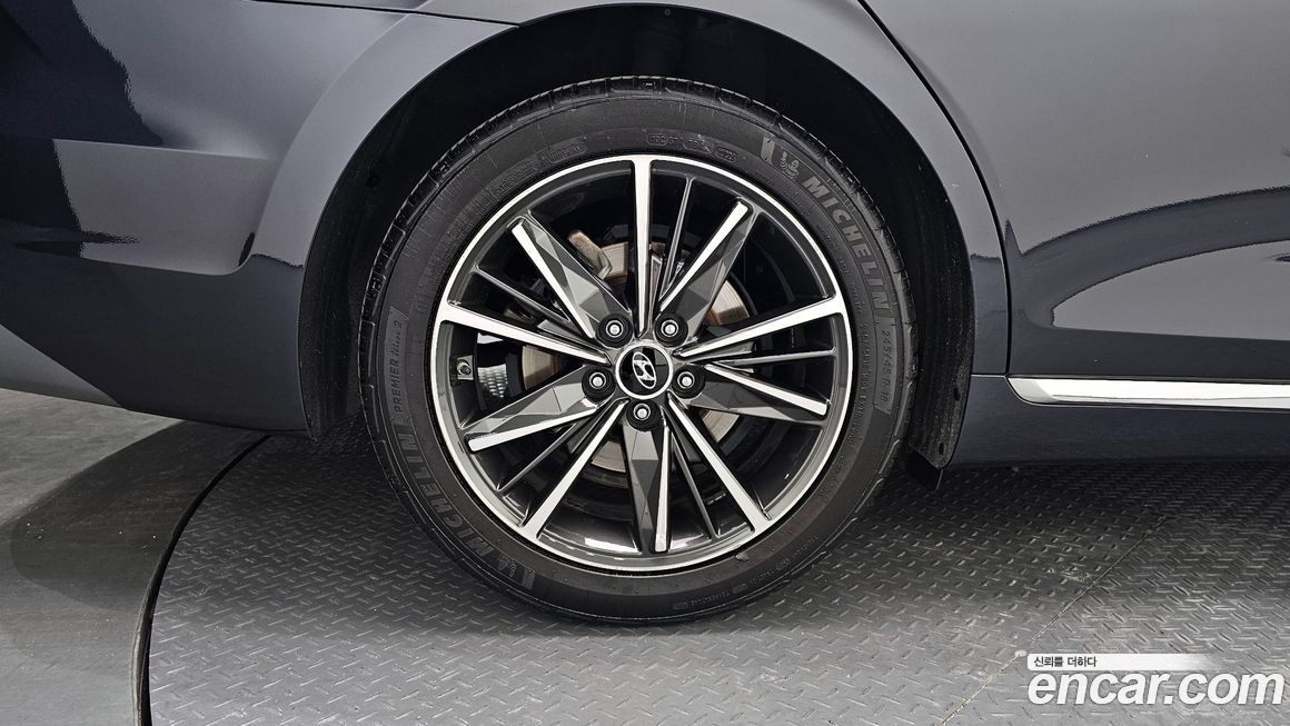 Hyundai Grandeur 2021