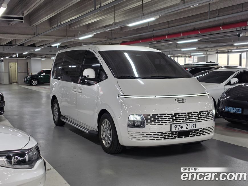 Hyundai Staria 2022
