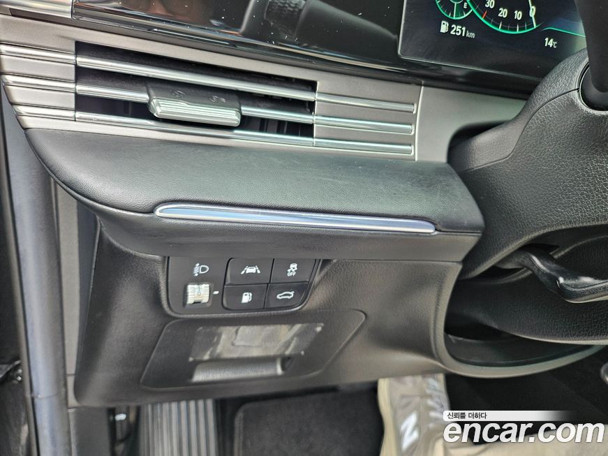 Hyundai Grandeur 2021