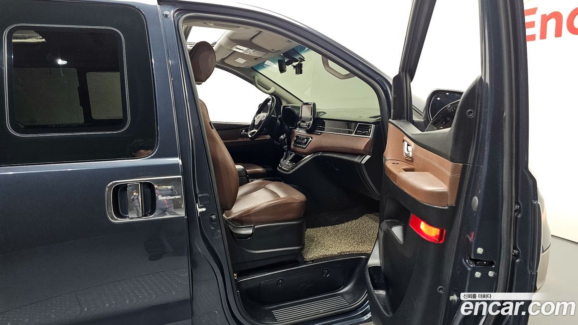 Hyundai Starex 2019
