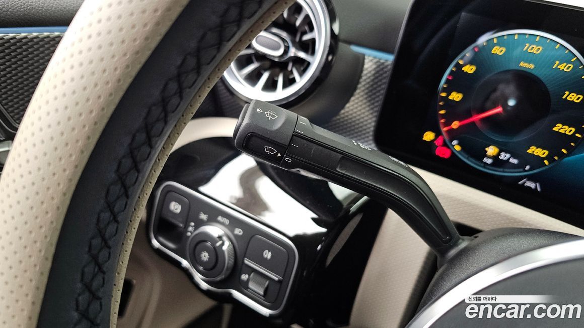 Mercedes-Benz A-Class 2022