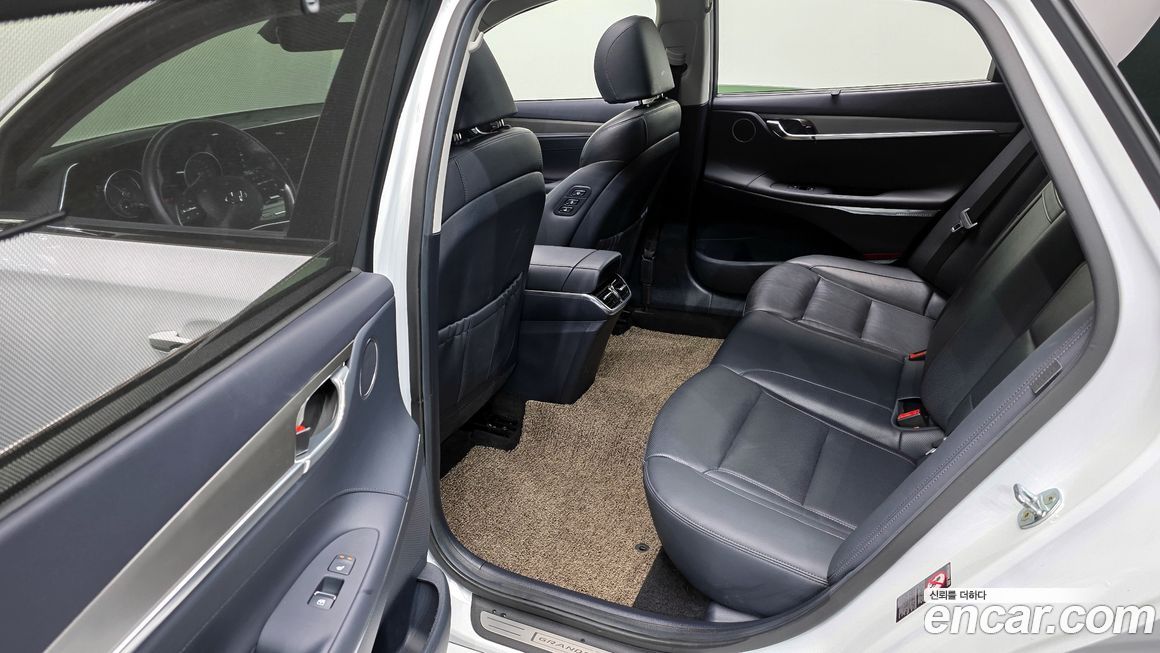 Hyundai Grandeur 2021