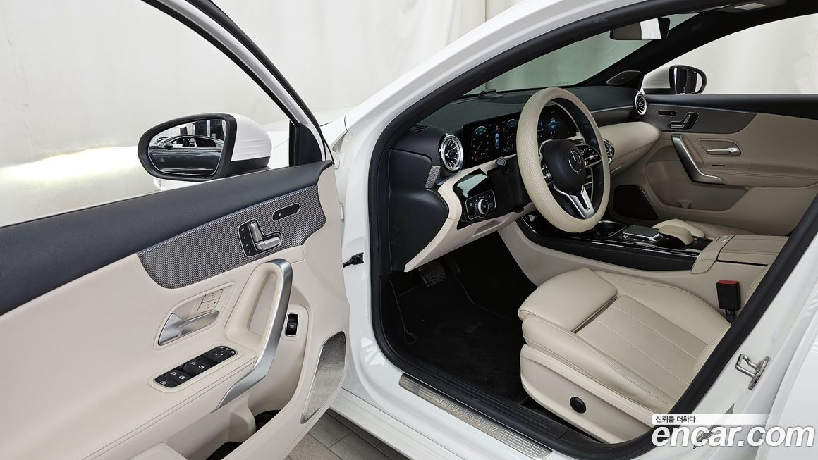 Mercedes-Benz A-Class 2022