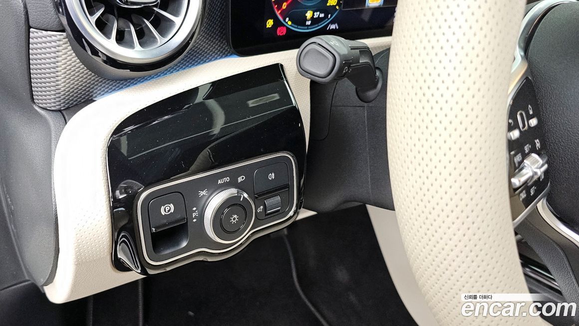 Mercedes-Benz A-Class 2022