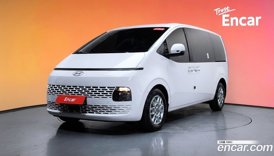 Hyundai Staria 2025