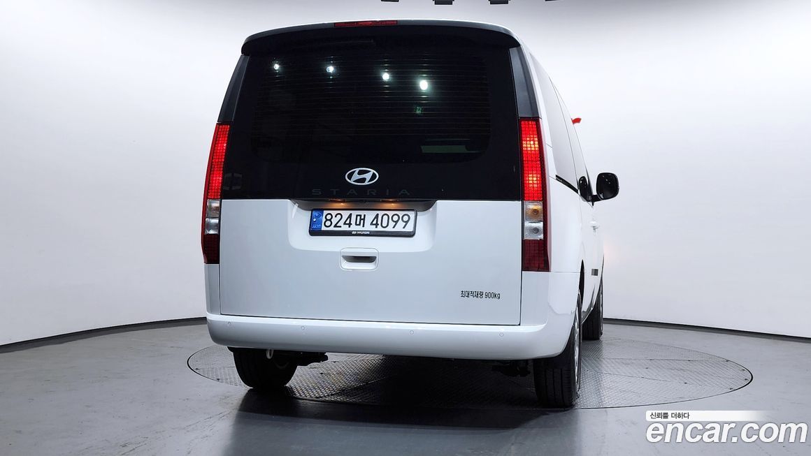 Hyundai Staria 2025