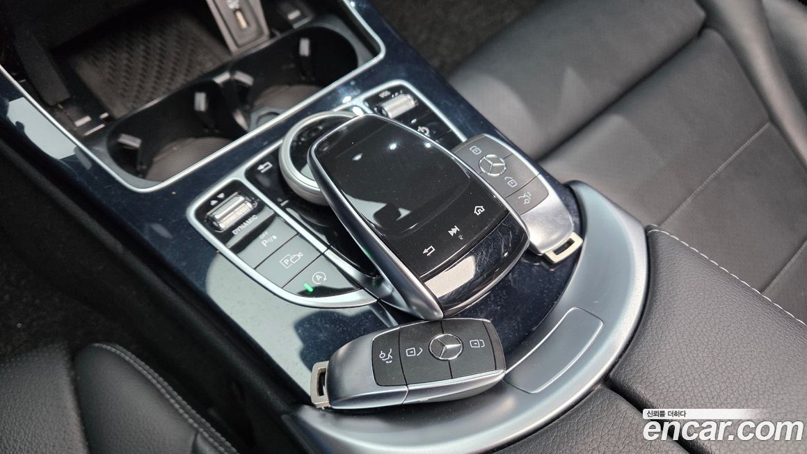 Mercedes-Benz C-Class 2020