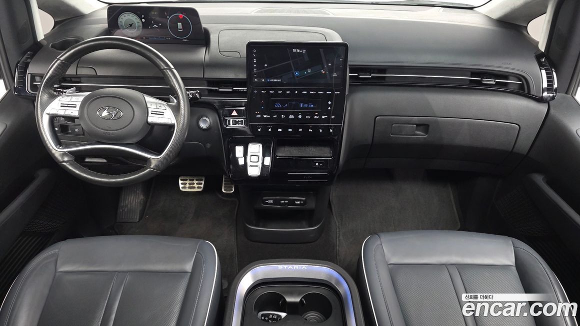Hyundai Staria 2022