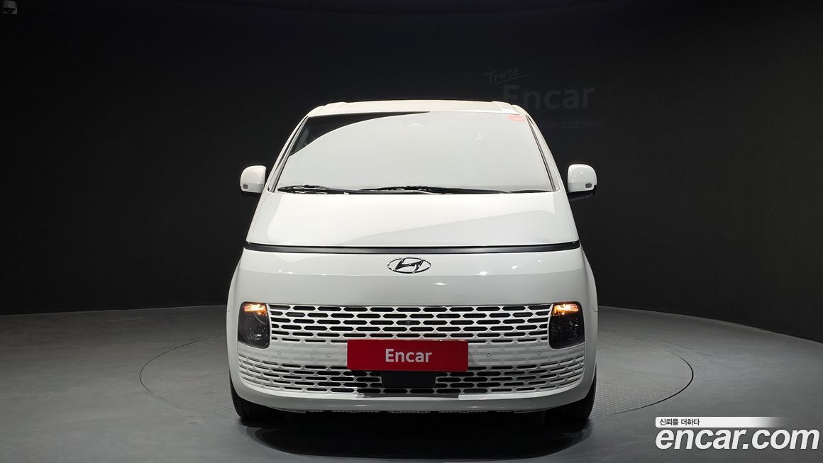 Hyundai Staria 2023