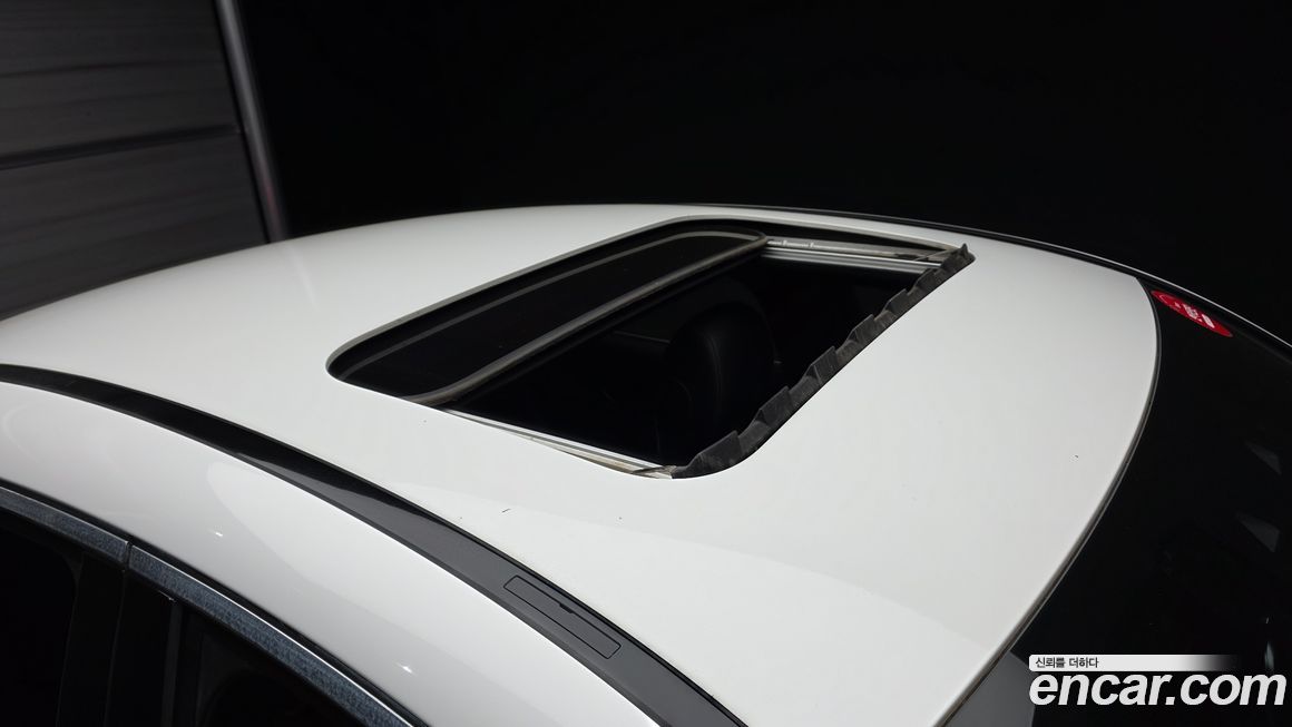 Mercedes-Benz GLC-Class 2021