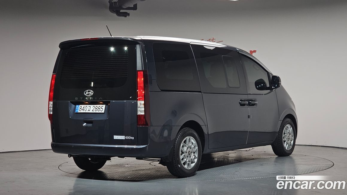Hyundai Staria 2025