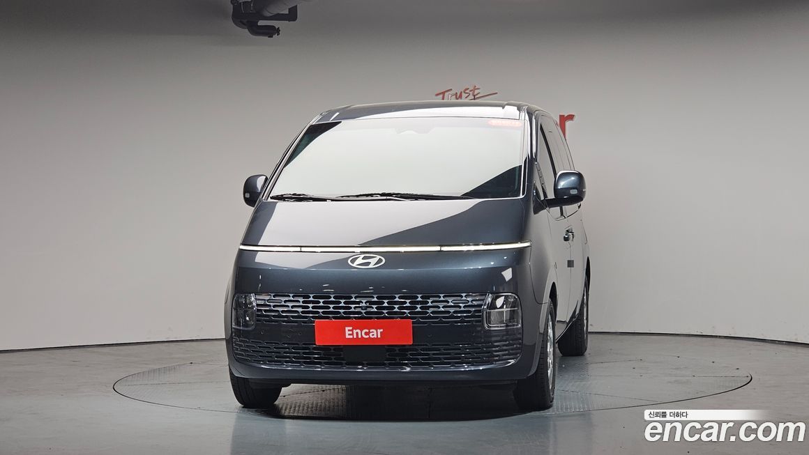 Hyundai Staria 2025
