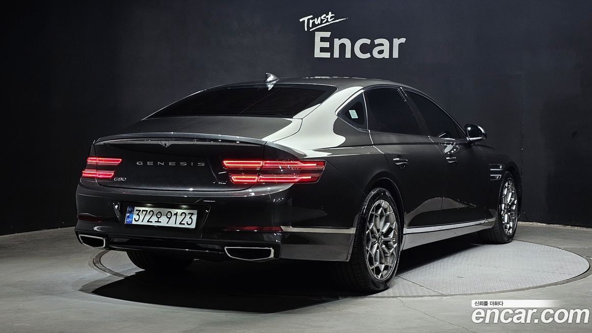 Genesis G80 2023