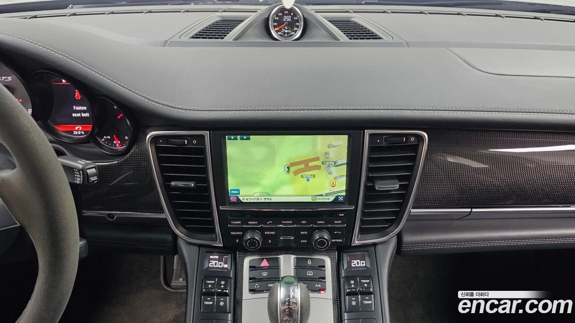 Porsche Panamera 2013