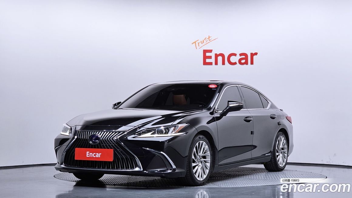 Lexus ES 2019