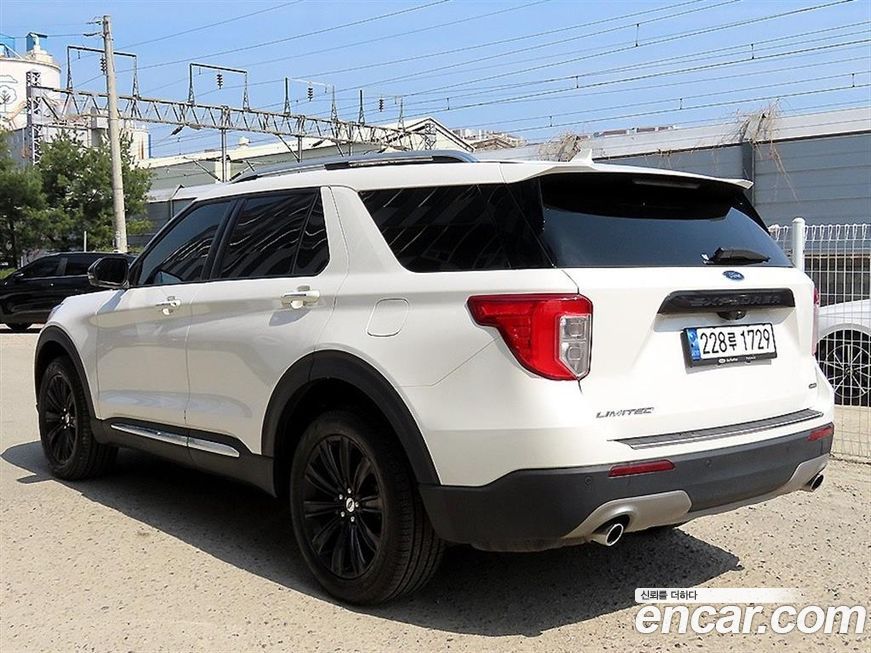 Ford Explorer 2022