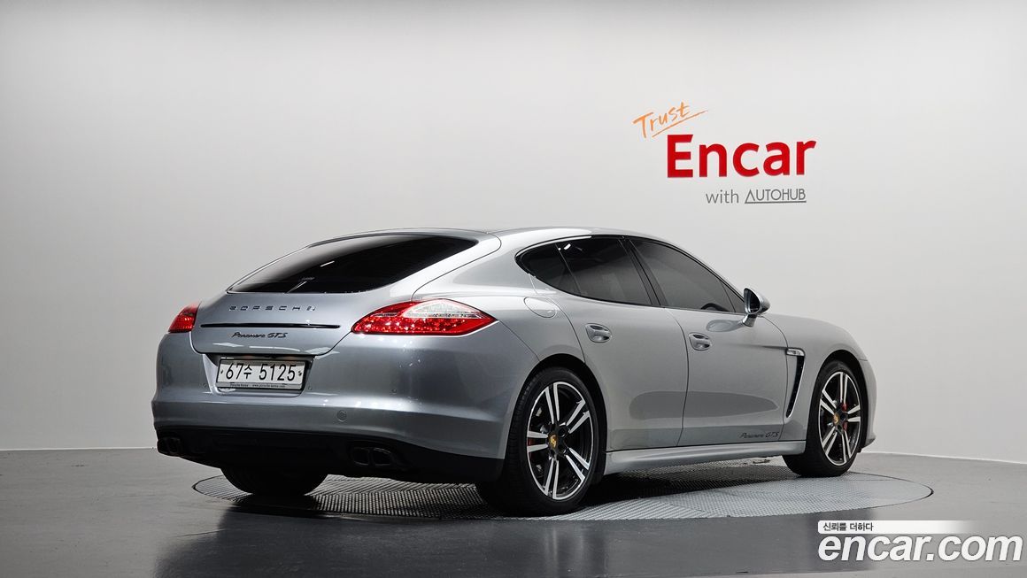 Porsche Panamera 2013