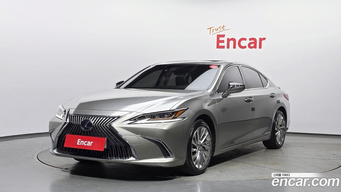 Lexus ES 2019