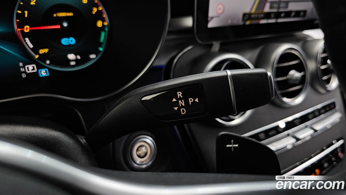 Mercedes-Benz GLC-Class 2022