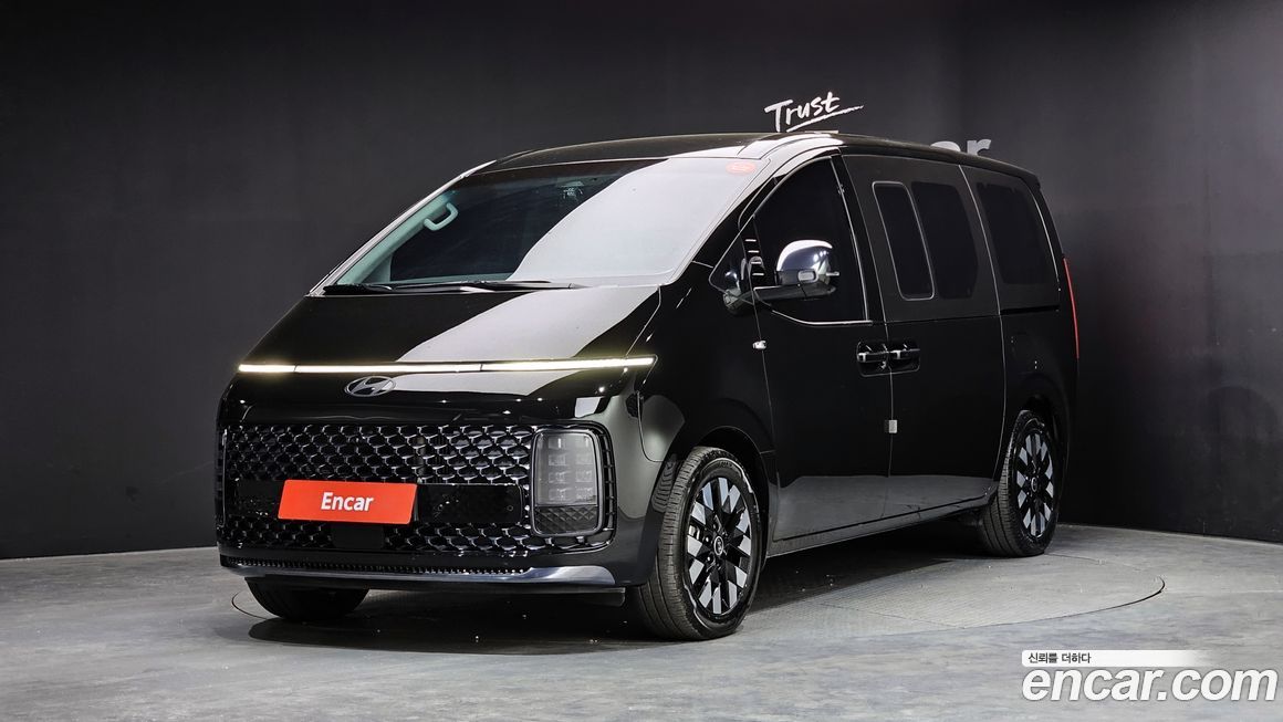 Hyundai Staria 2025