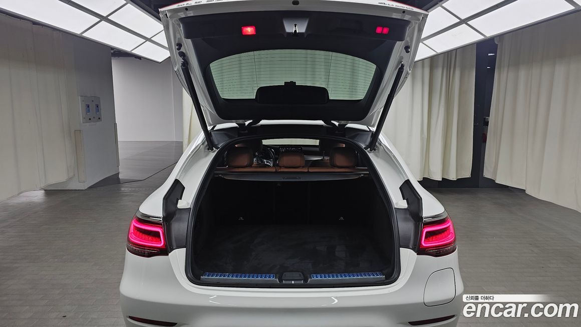 Mercedes-Benz GLC-Class 2022