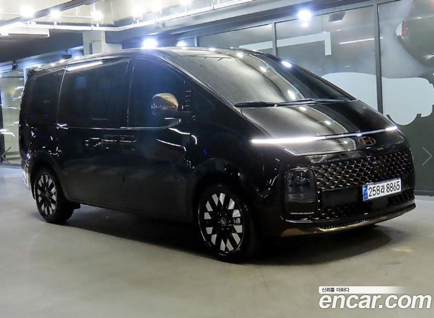 Hyundai Staria 2025