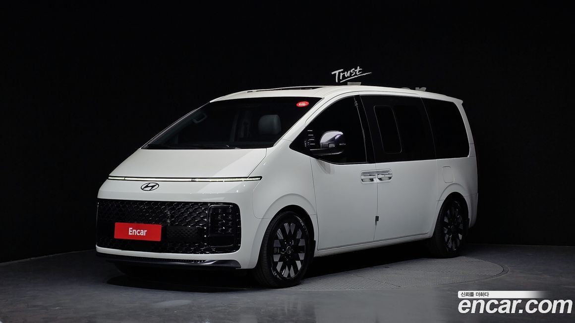 Hyundai Staria 2025