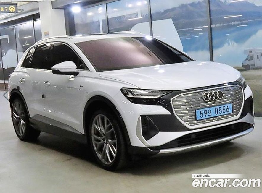 Audi Q4 e-tron 2025