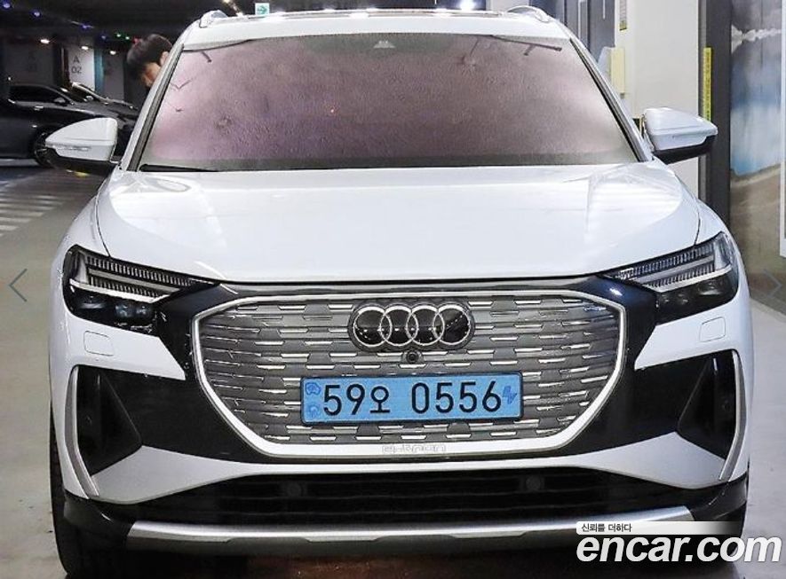 Audi Q4 e-tron 2025