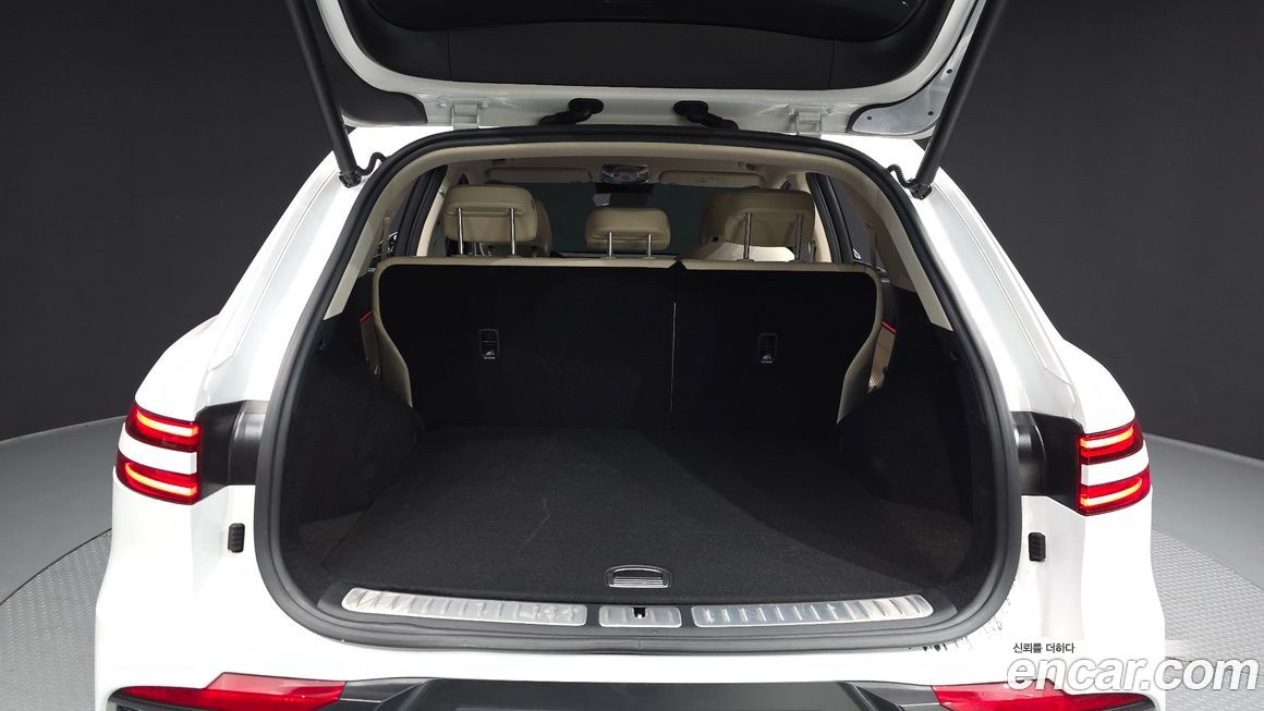 Genesis GV70 2025