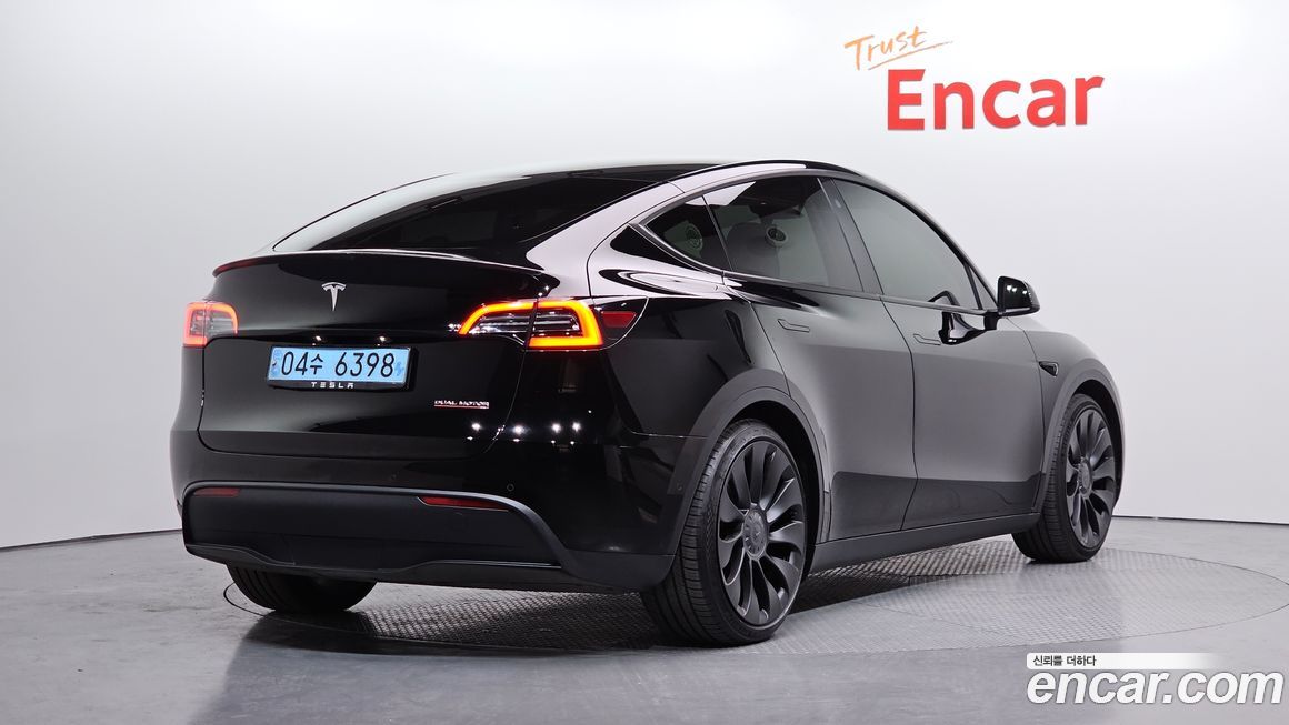 Tesla Model Y 2022