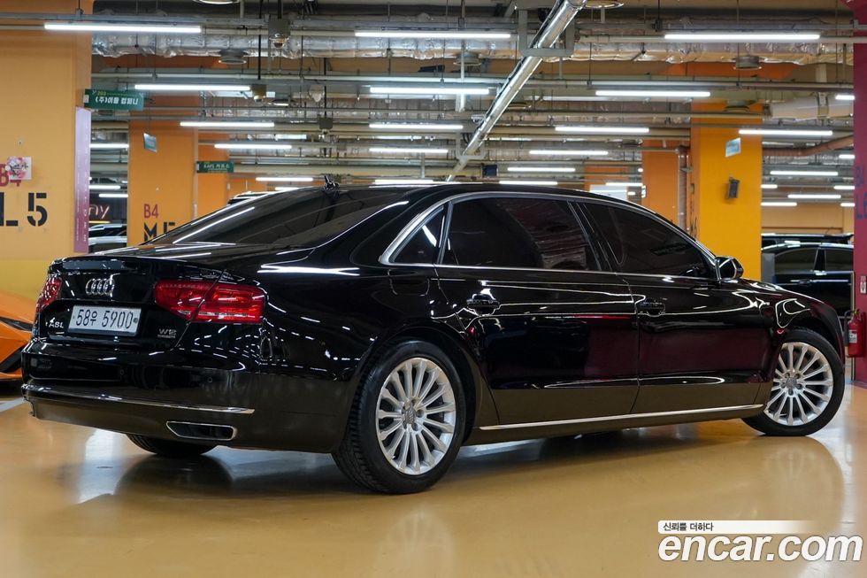Audi A8 2011