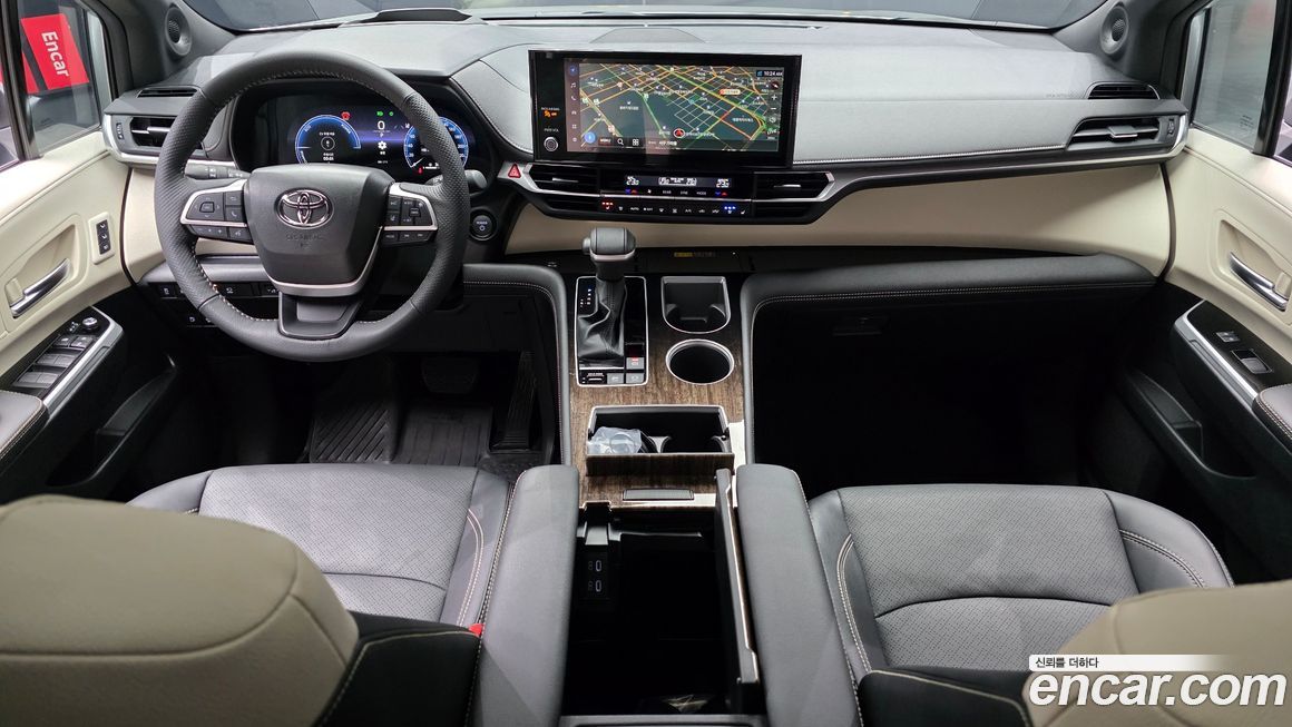 Toyota Sienna 2025