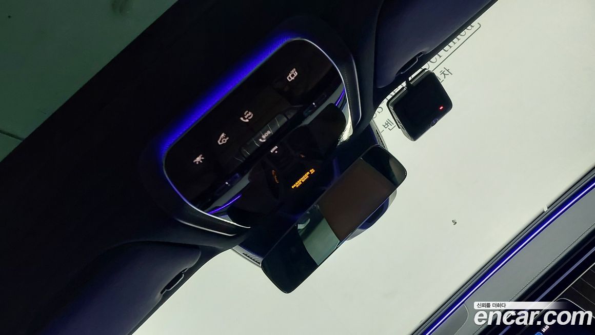 Mercedes-Benz E-Class 2025