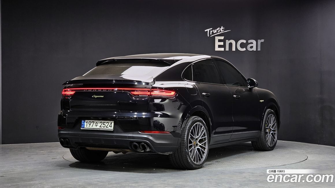 Porsche Cayenne 2021