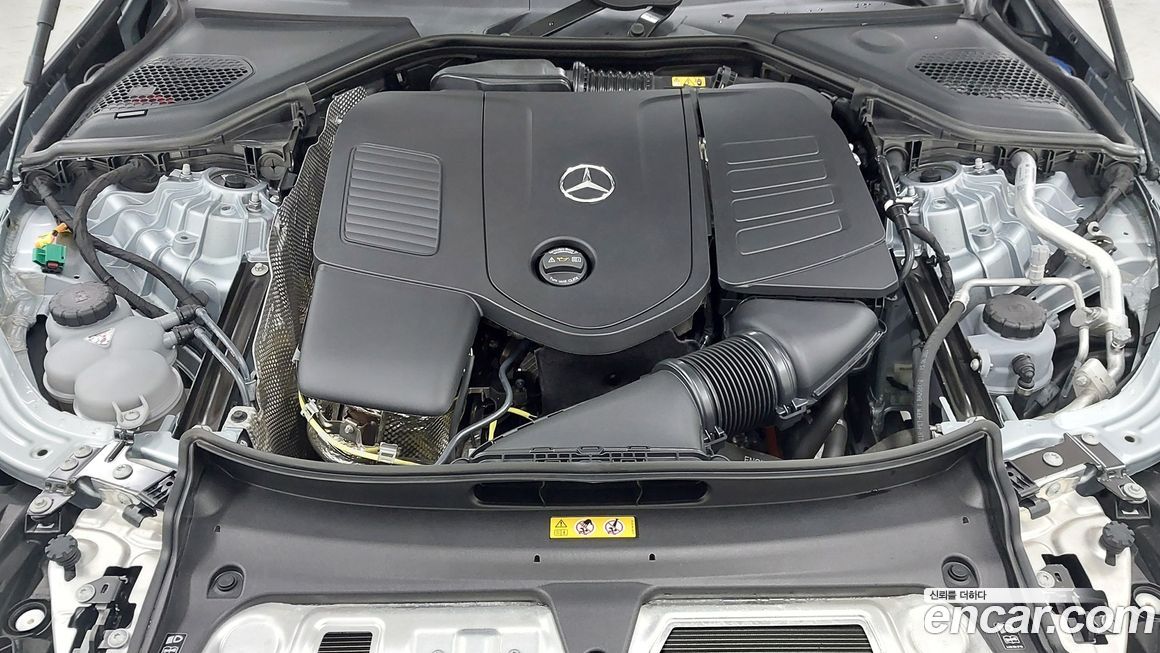 Mercedes-Benz E-Class 2025